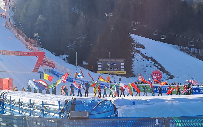 Otroci odprli tekmovanje