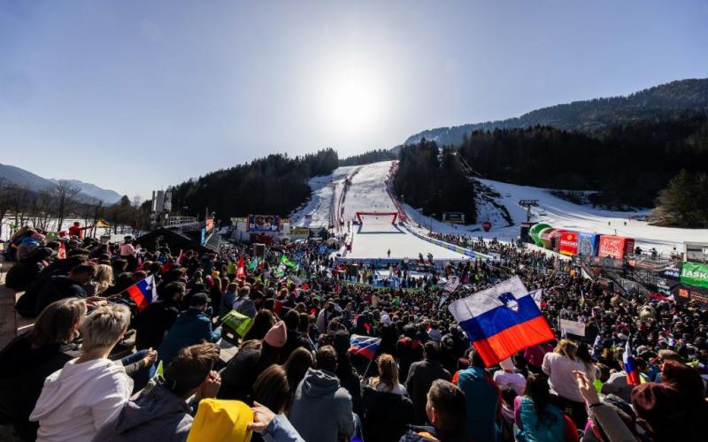 Prva vožnja ob 9.30