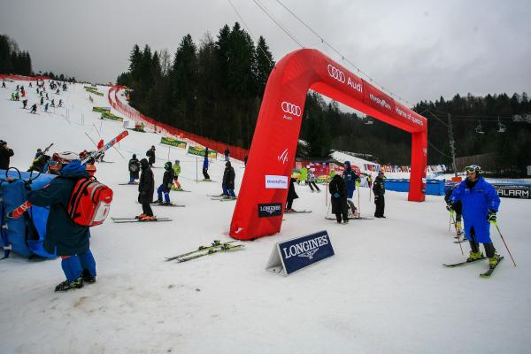 Sunday slalom (Mirko Kunšič)